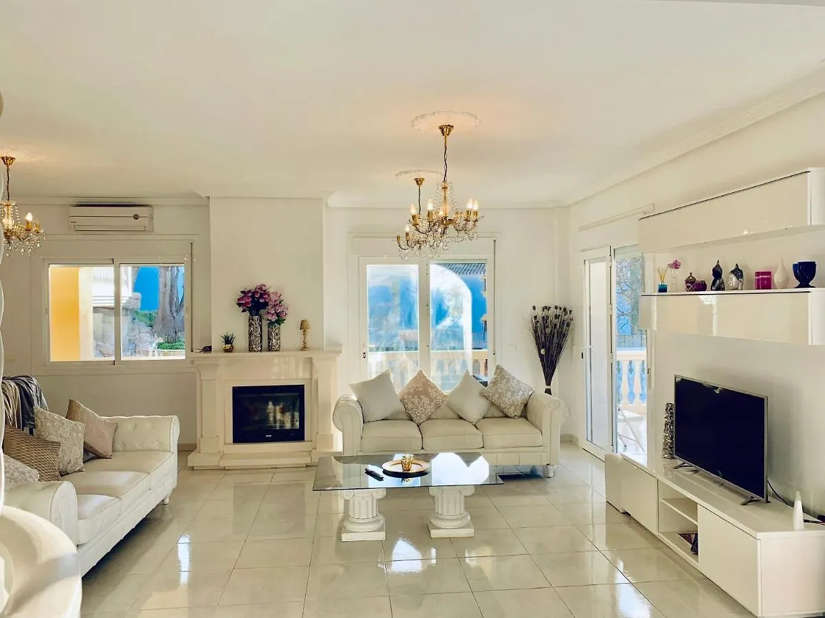 Villa Lissa Luxe Fuengirola Spain