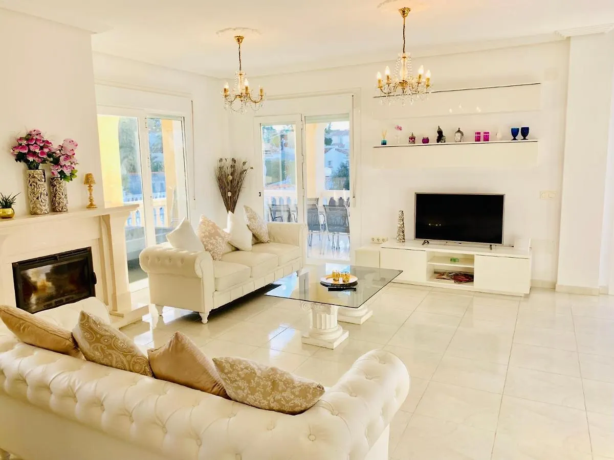Villa Lissa Luxe Fuengirola