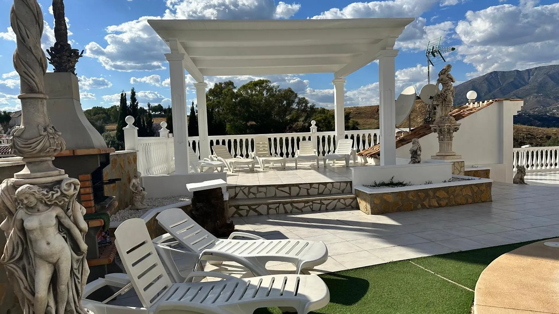Villa Lissa Luxe Fuengirola