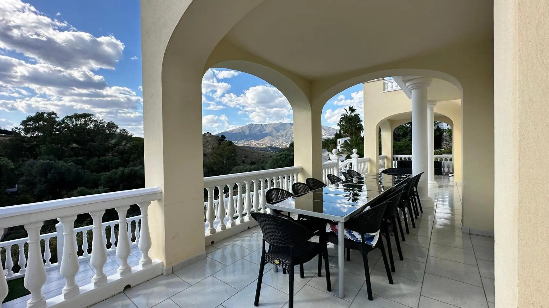 Villa Lissa Luxe Fuengirola Spain